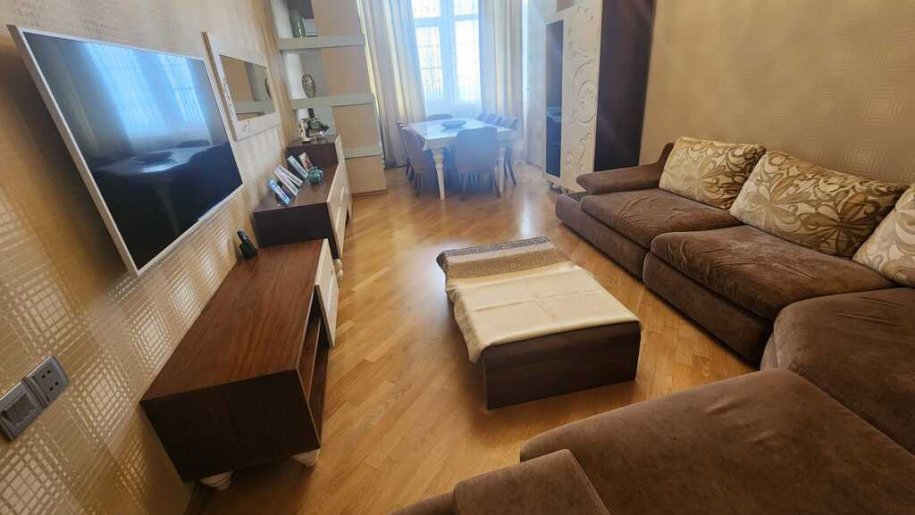 Satılır 3 otaqlı yeni tikili, 110 m², İnşaatçılar m.-2