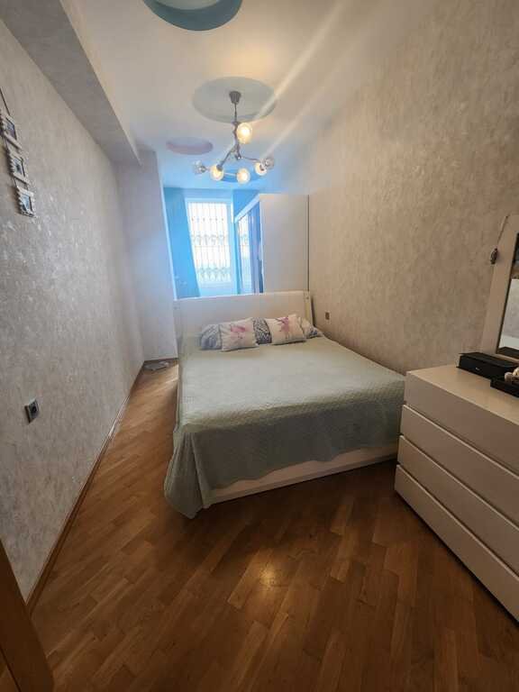 Satılır 3 otaqlı yeni tikili, 110 m², İnşaatçılar m.-3