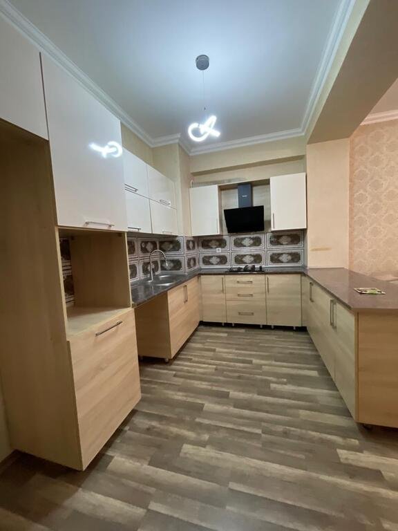 Satılır 3 otaqlı yeni tikili, 81 m², 20 Yanvar m.-8