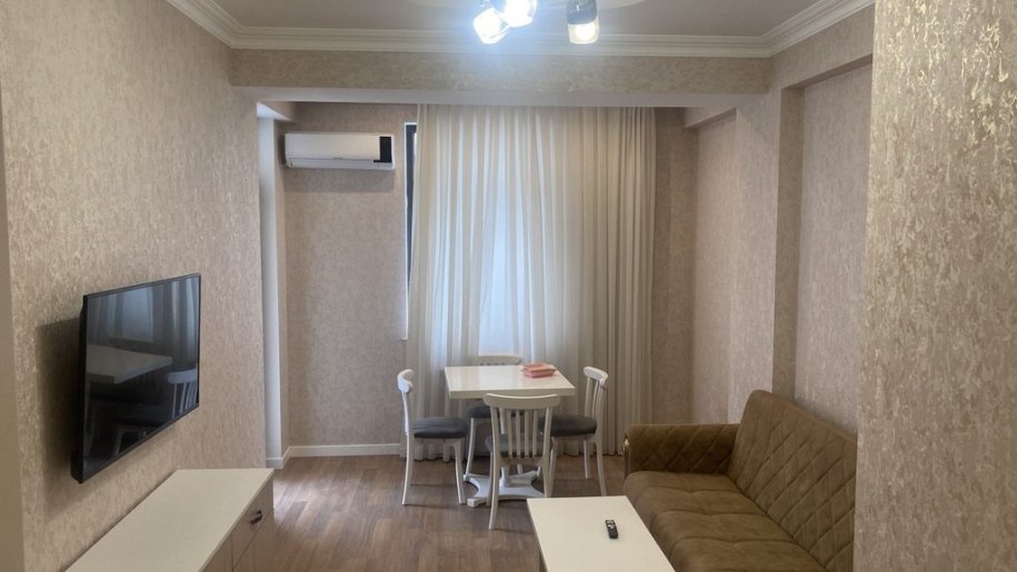 Kirayə verilir 2 otaqlı yeni tikili, 97 m², 28 May m.-3
