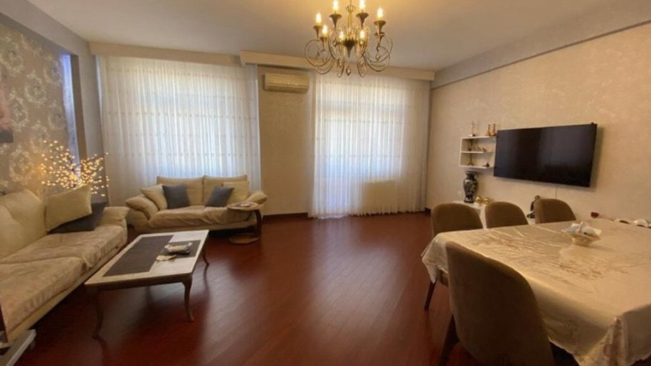 Satılır 3 otaqlı yeni tikili, 140 m², Gənclik m.-1