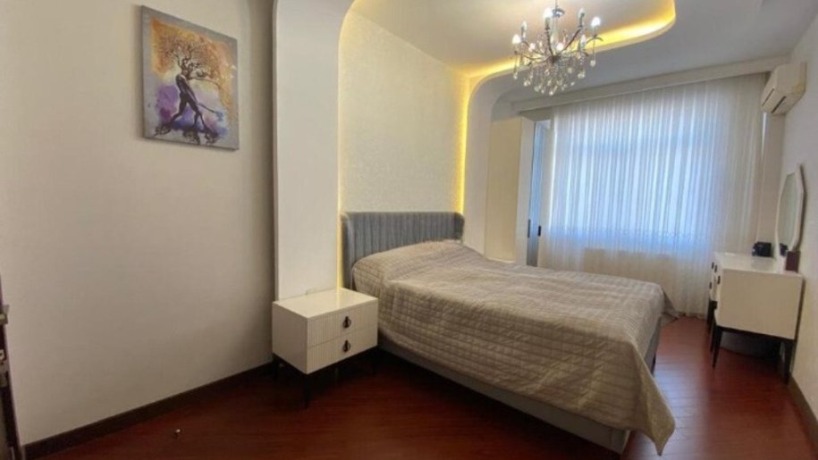 Satılır 3 otaqlı yeni tikili, 140 m², Gənclik m.-12