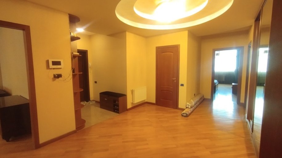 Satılır 4 otaqlı yeni tikili, 170 m², Kubinka-1