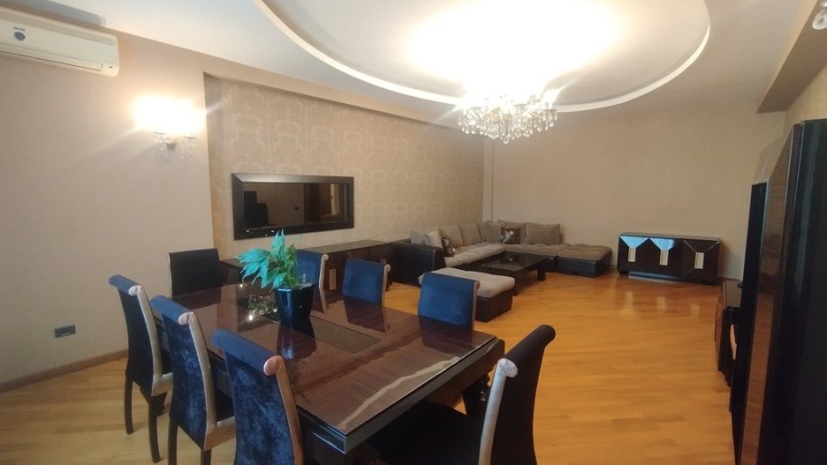 Satılır 4 otaqlı yeni tikili, 170 m², Kubinka-2