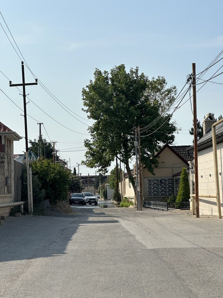 14 sot torpaq satılır, Xəzər-8