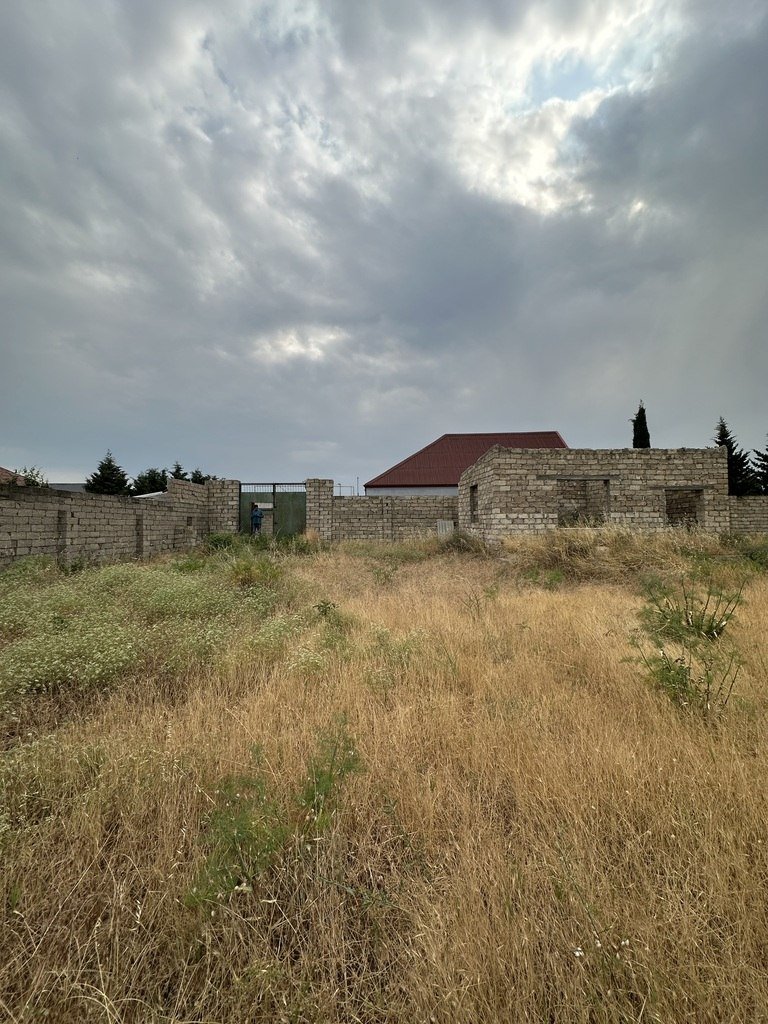 14 sot torpaq satılır, Xəzər-9