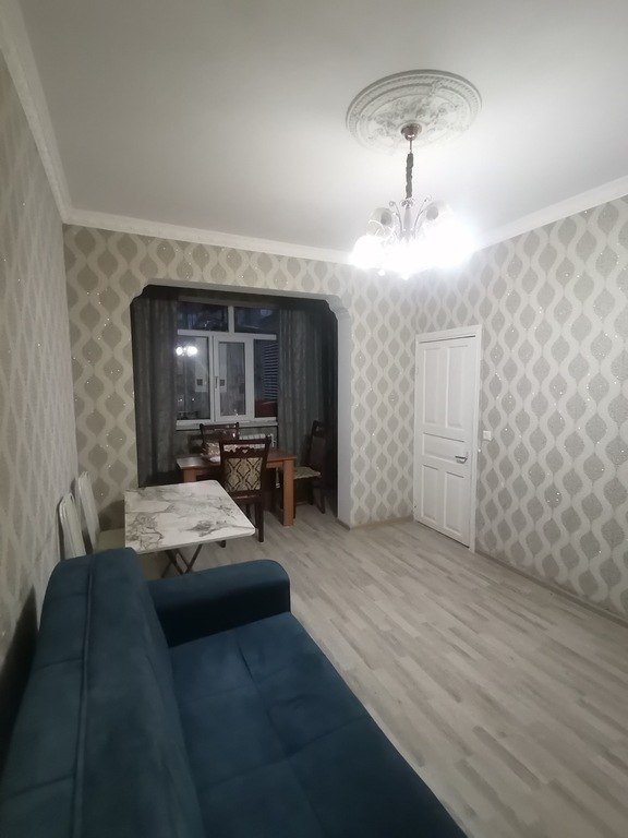 Kirayə verilir 2 otaqlı köhnə tikili, 50 m², Memar Əcəmi m.-4