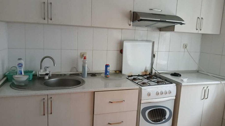 Kirayə verilir 2 otaqlı köhnə tikili, 90 m², 28 May m.-2