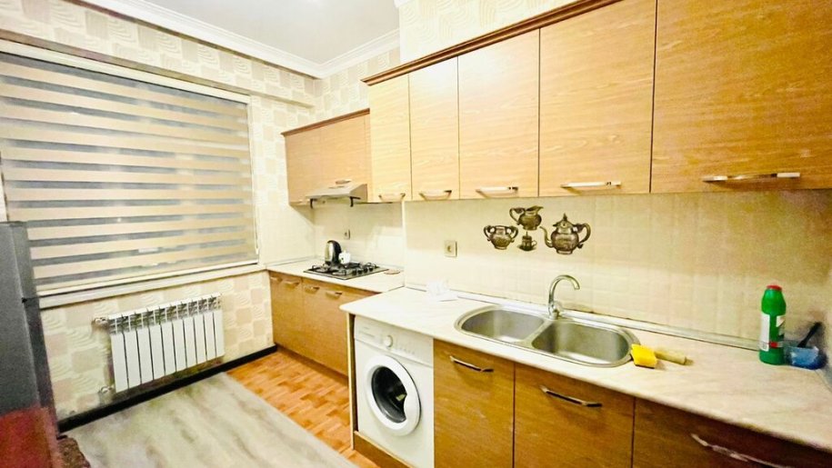 Kirayə verilir 3 otaqlı yeni tikili, 125 m², İnşaatçılar m.-13