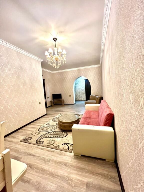 Kirayə verilir 3 otaqlı yeni tikili, 125 m², İnşaatçılar m.-18