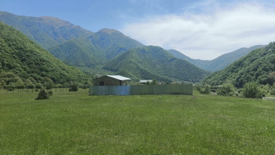 5 sot torpaq satılır, Oğuz-3