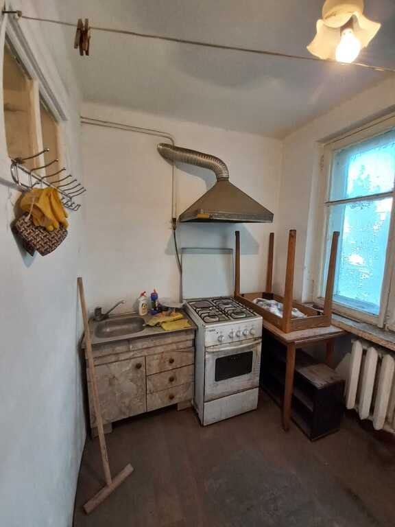 Satılır 2 otaqlı köhnə tikili, 50 m², Elmlər Akademiyası m.-10