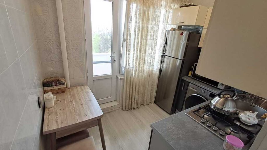 Satılır 2 otaqlı köhnə tikili, 54 m², Həzi Aslanov m.-11