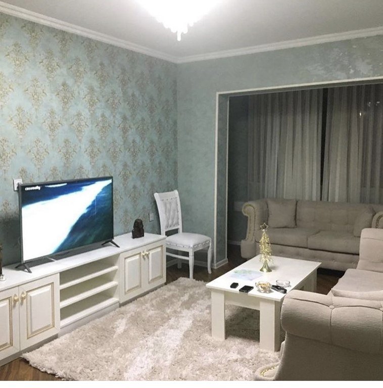 Kirayə verilir 3 otaqlı köhnə tikili, 100 m², Elmlər Akademiyası m.-9