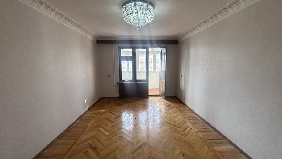 Satılır 3 otaqlı köhnə tikili, 55 m², Xalqlar dostluğu m.-1