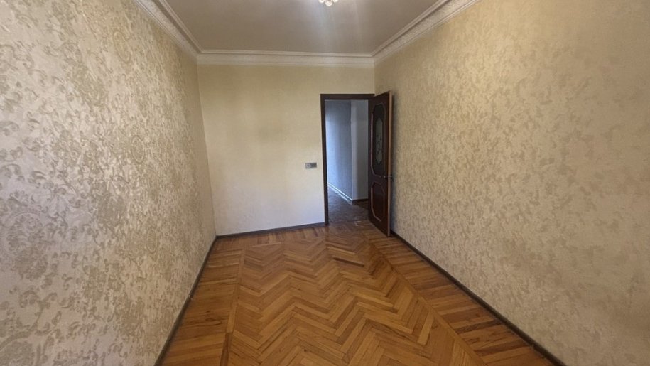 Satılır 3 otaqlı köhnə tikili, 55 m², Xalqlar dostluğu m.-5