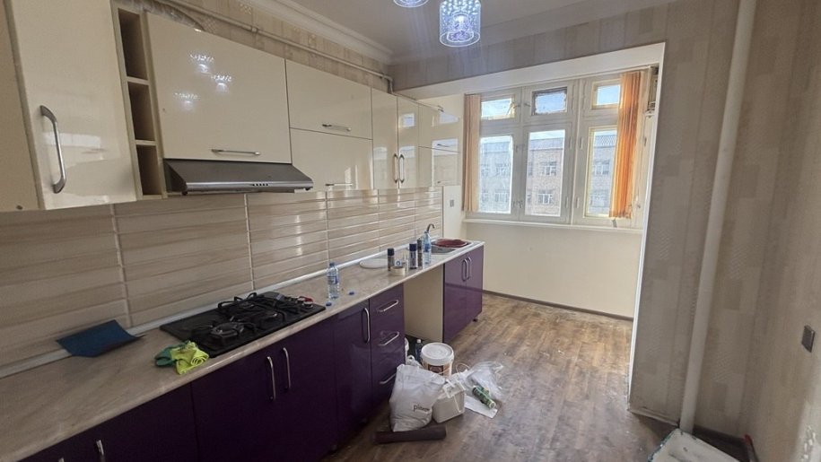 Satılır 3 otaqlı köhnə tikili, 55 m², Xalqlar dostluğu m.-8