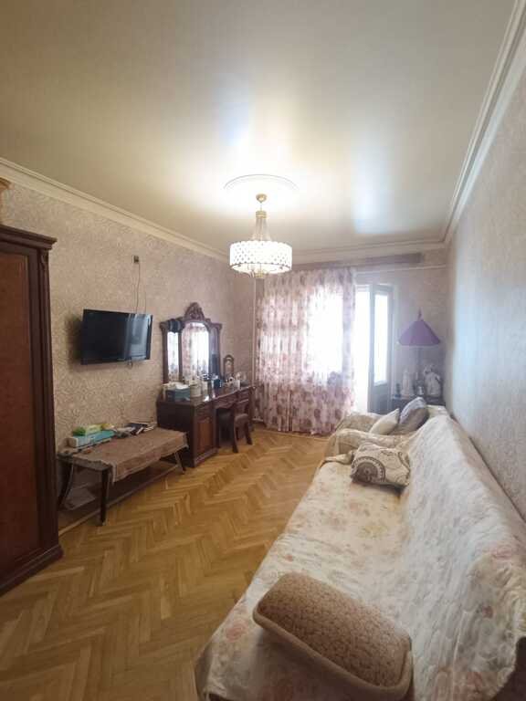 Satılır 3 otaqlı köhnə tikili, 85 m², 8-ci mikrorayon-3