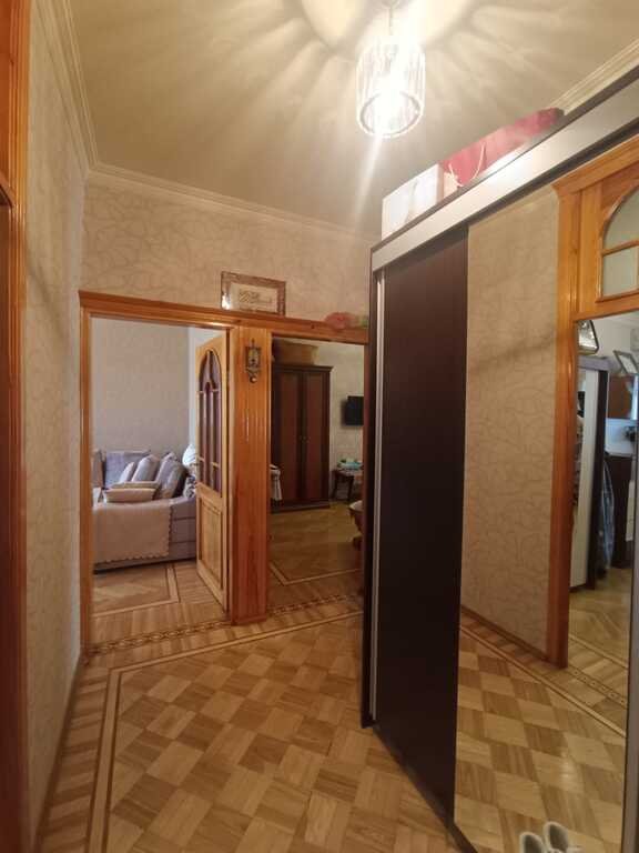 Satılır 3 otaqlı köhnə tikili, 85 m², 8-ci mikrorayon-11