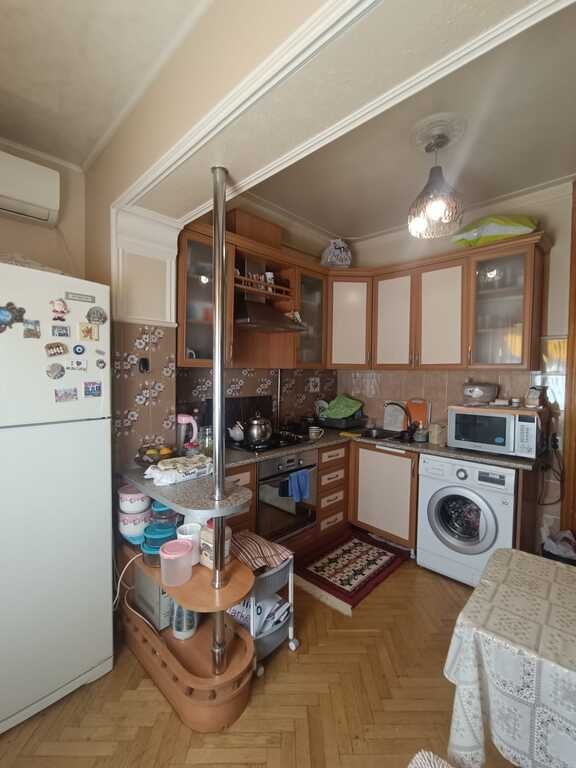 Satılır 3 otaqlı köhnə tikili, 85 m², 8-ci mikrorayon-12