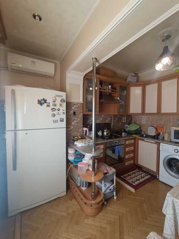 Satılır 3 otaqlı köhnə tikili, 85 m², 8-ci mikrorayon-14
