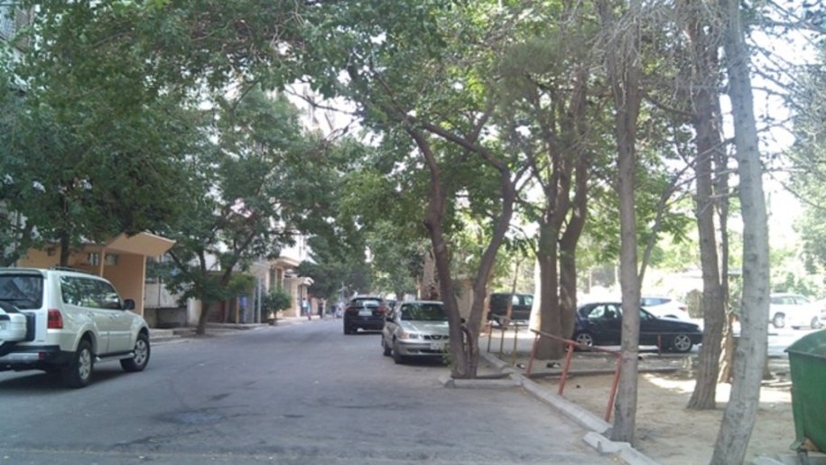 Satılır 3 otaqlı köhnə tikili, 85 m², Azadlıq Prospekti m.-4