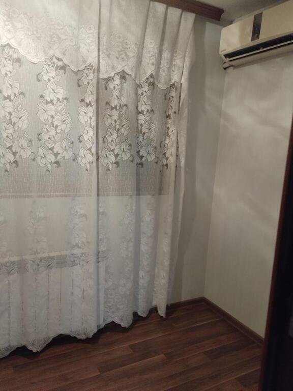 Kirayə verilir 1 otaqlı köhnə tikili, 40 m², Qara Qarayev m.-6