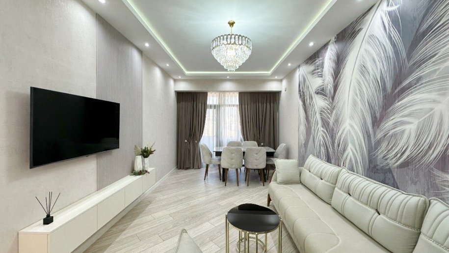 Kirayə verilir 2 otaqlı yeni tikili, 90 m², 28 May m.-3