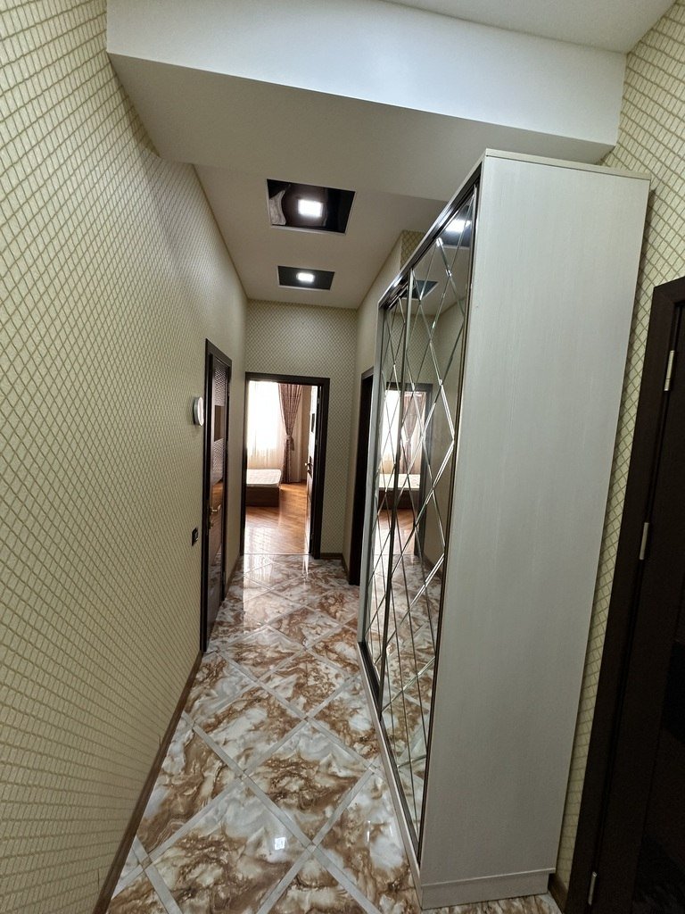 Kirayə verilir 2 otaqlı yeni tikili, 60 m², Memar Əcəmi m.-13