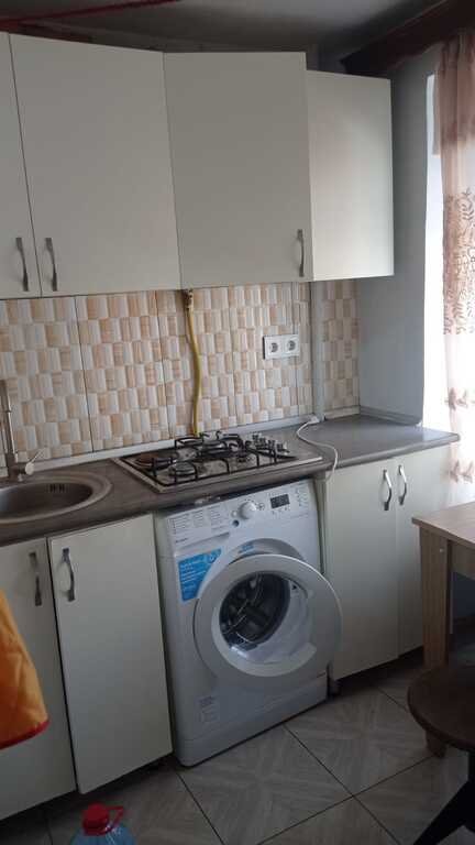 Kirayə verilir 1 otaqlı köhnə tikili, 35 m², Elmlər Akademiyası m.-5