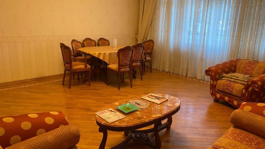 Satılır 3 otaqlı yeni tikili, 254 m², 28 May m.-2