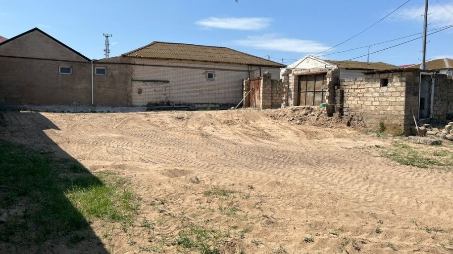 7 sot torpaq satılır, Şüvəlan-2