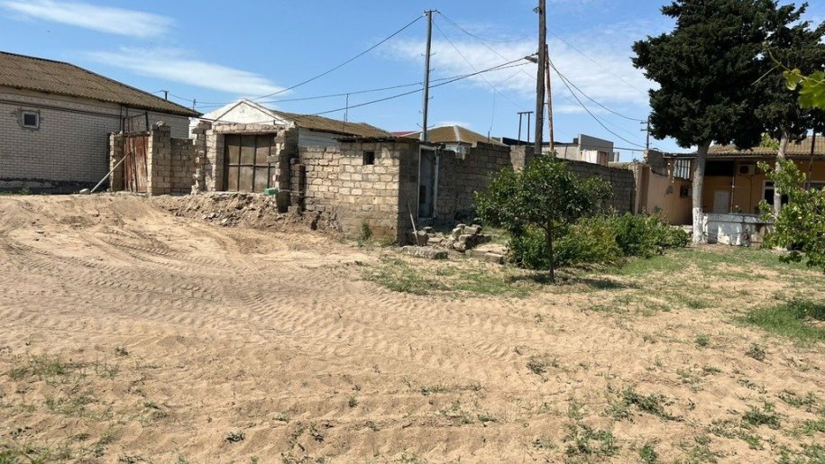 7 sot torpaq satılır, Şüvəlan-3
