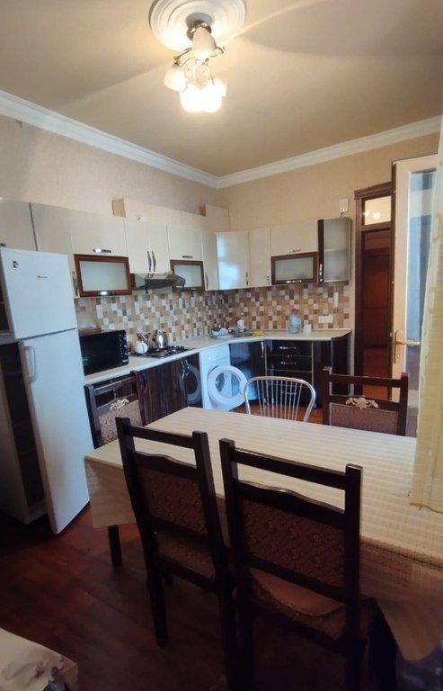 Kirayə verilir 2 otaqlı yeni tikili, 90 m², 8 noyabr-2