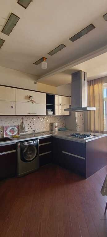 Kirayə verilir 3 otaqlı yeni tikili, 140 m², Memar Əcəmi m.-1