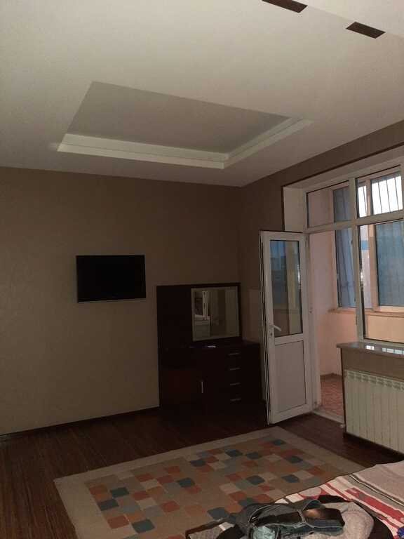 Kirayə verilir 3 otaqlı yeni tikili, 140 m², Memar Əcəmi m.-5
