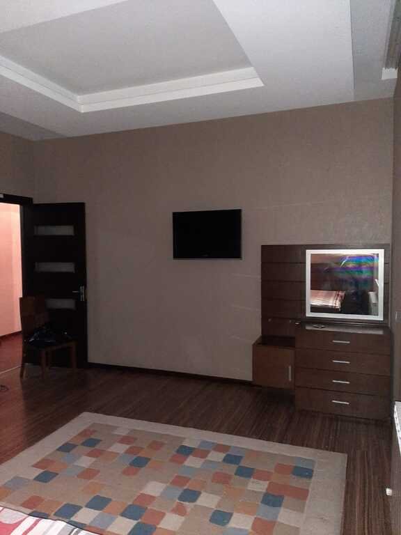 Kirayə verilir 3 otaqlı yeni tikili, 140 m², Memar Əcəmi m.-11