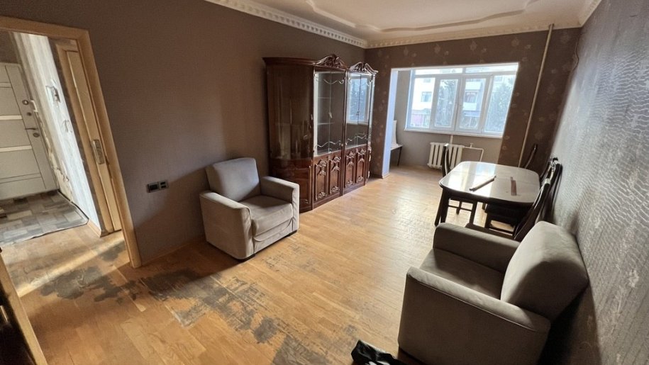 Satılır 4 otaqlı köhnə tikili, 100 m², Əhmədli m.-1