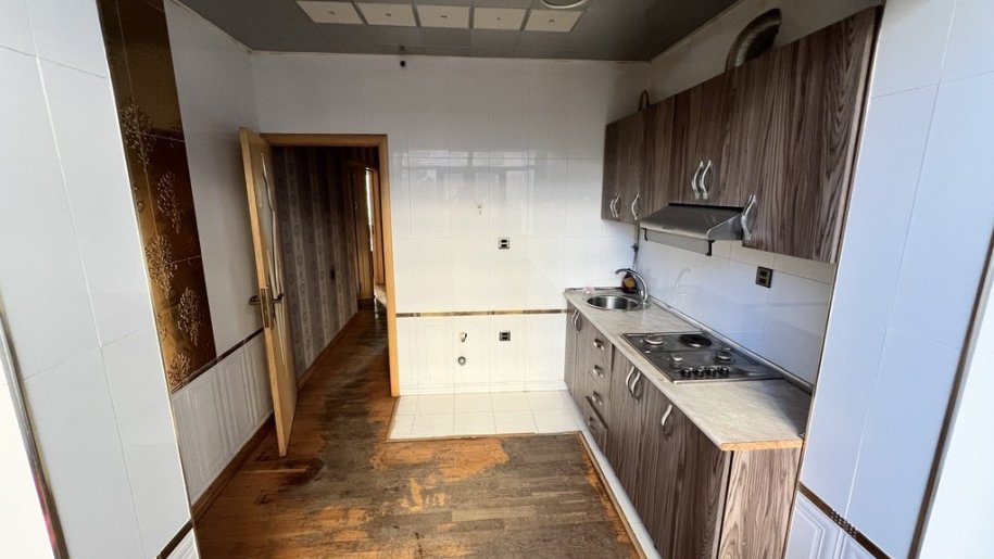 Satılır 4 otaqlı köhnə tikili, 100 m², Əhmədli m.-8