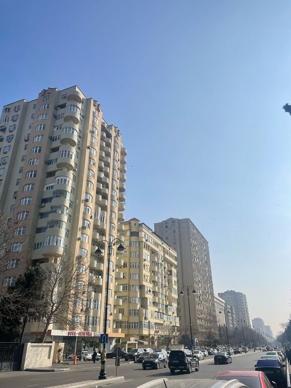 Satılır 3 otaqlı yeni tikili, 125 m², İnşaatçılar m.-2