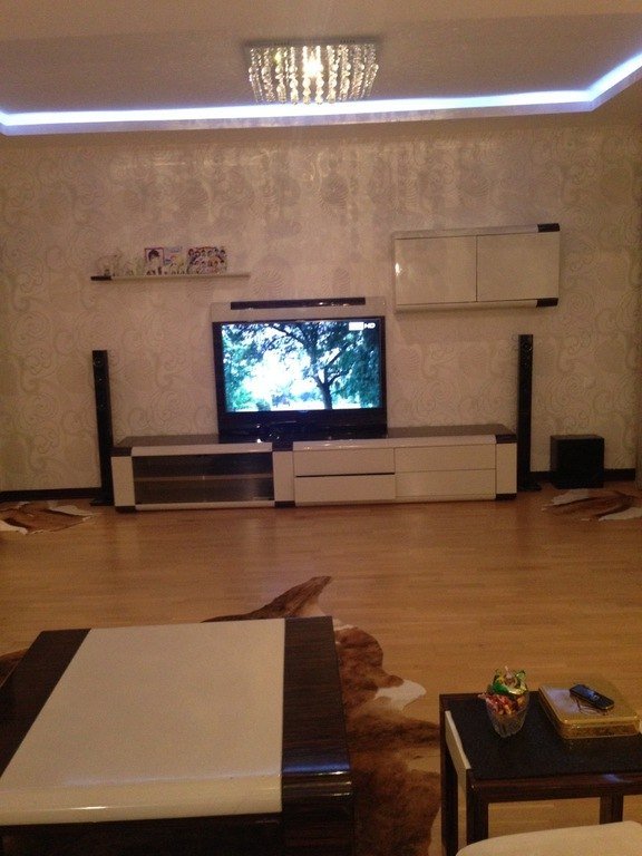 Satılır 3 otaqlı yeni tikili, 147 m², 28 May m.-8