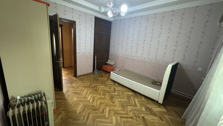 Kirayə verilir 4 otaqlı köhnə tikili, 140 m², Sumqayıt-6