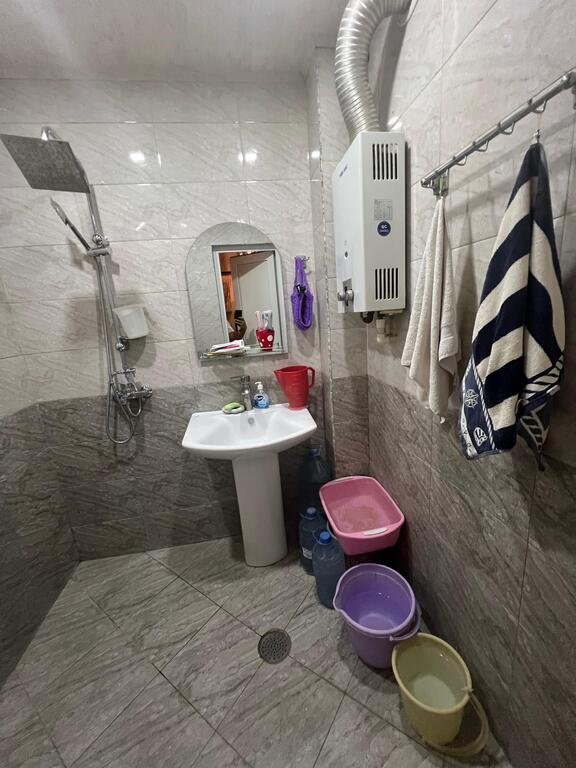 Satılır 3 otaqlı köhnə tikili, 75 m², Gənclik m.-14