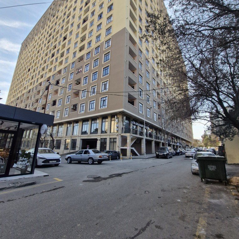 Satılır 3 otaqlı yeni tikili, 100 m², İnşaatçılar m.-1