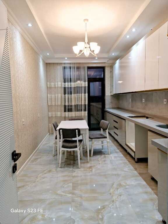 Satılır 3 otaqlı yeni tikili, 100 m², İnşaatçılar m.-5