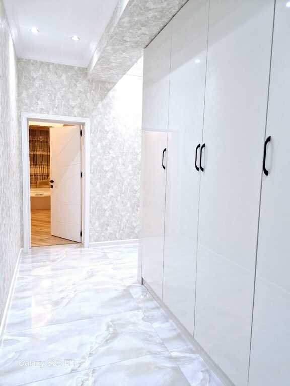 Satılır 3 otaqlı yeni tikili, 100 m², İnşaatçılar m.-20