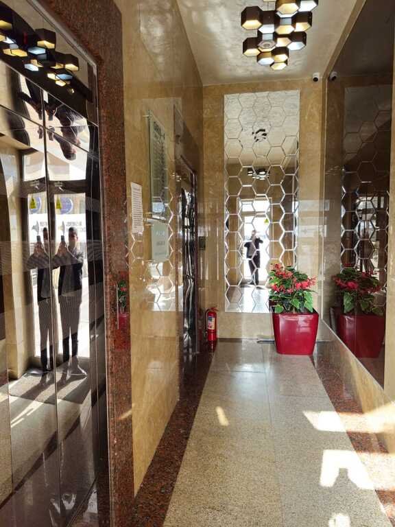 Satılır 3 otaqlı yeni tikili, 100 m², İnşaatçılar m.-28
