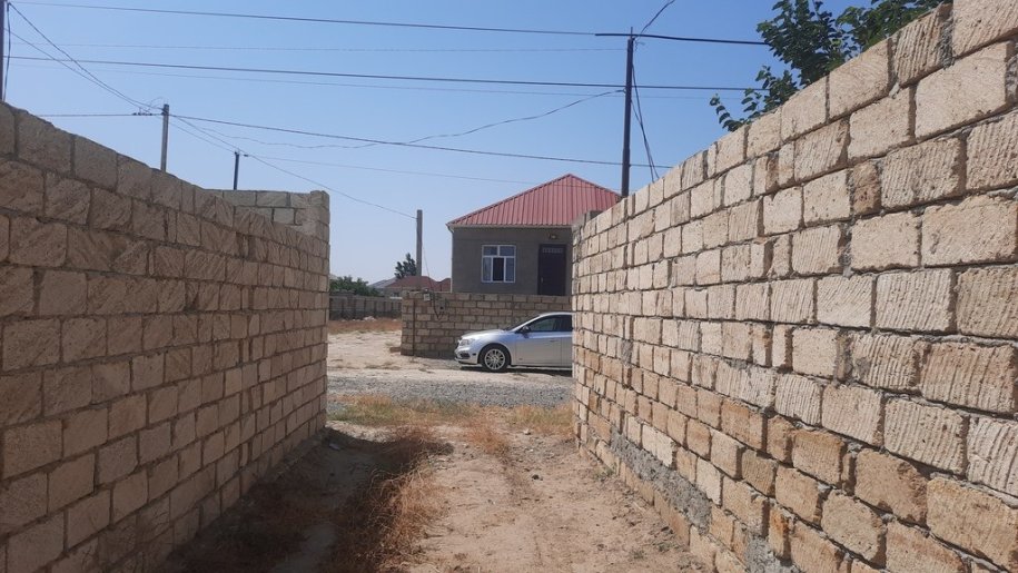 4 sot torpaq satılır, Saray-23
