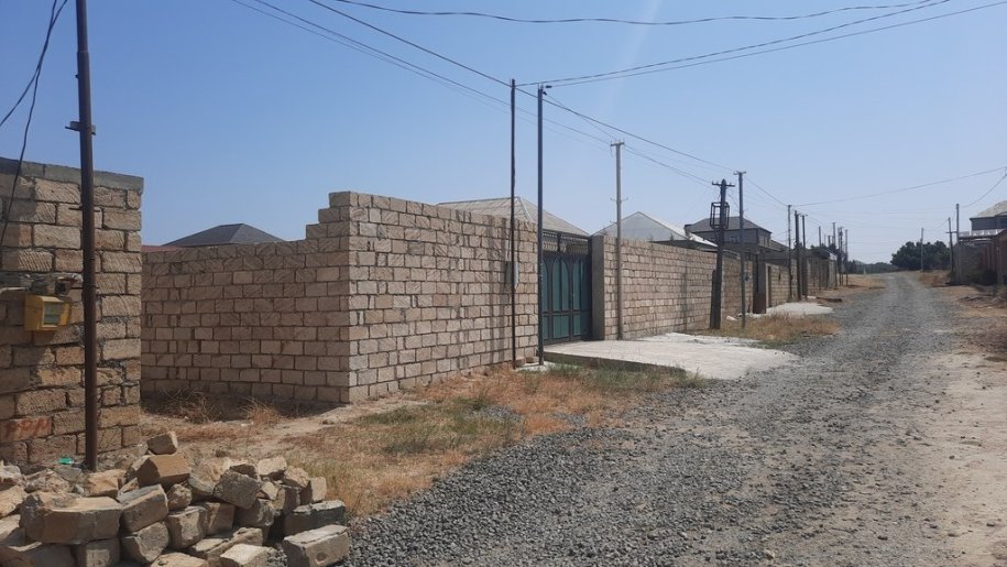4 sot torpaq satılır, Saray-28