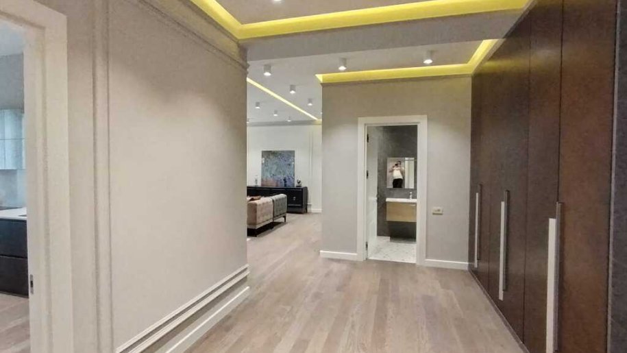Satılır 3 otaqlı yeni tikili, 155 m², 28 May m.-12